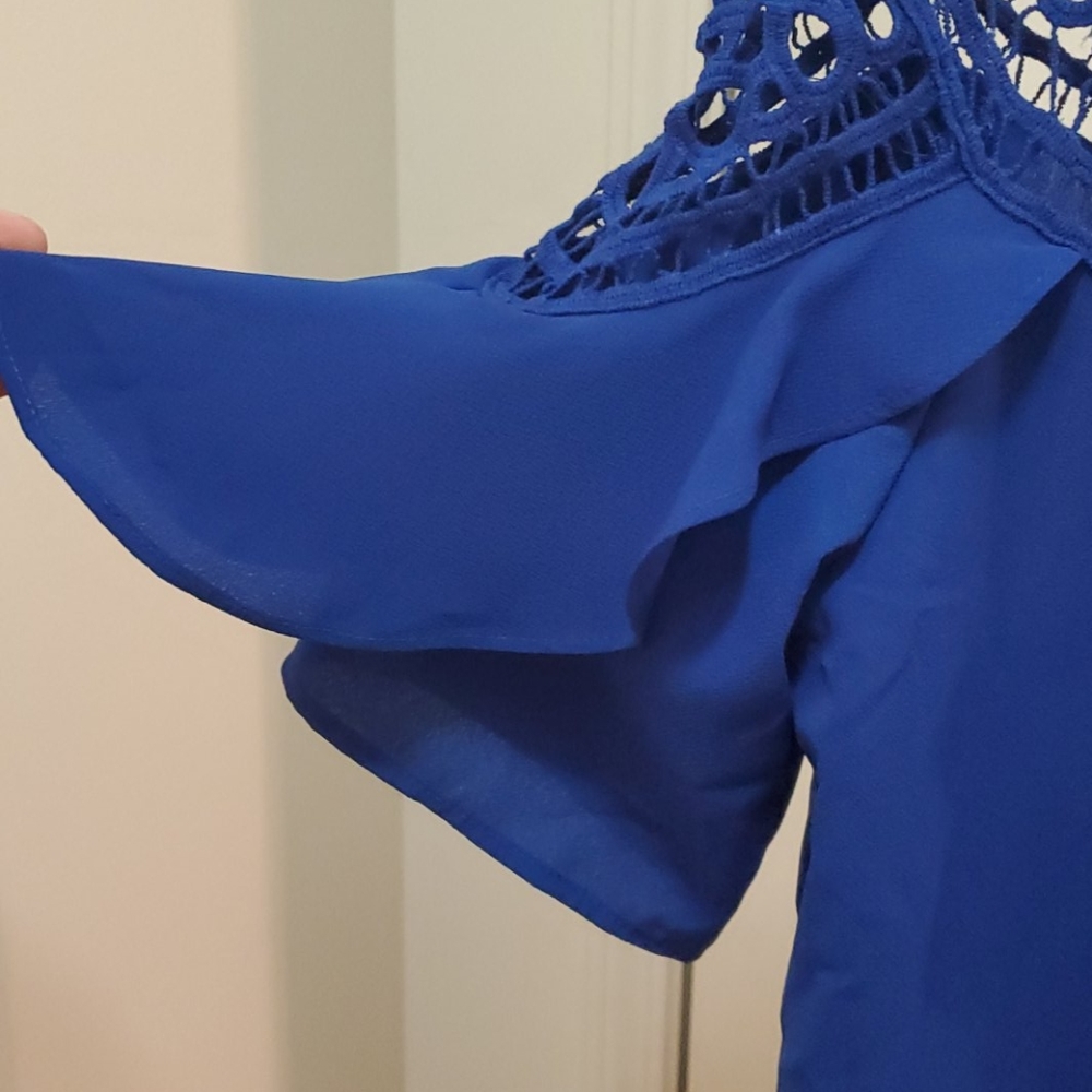 Blue top - Picture 5 of 5